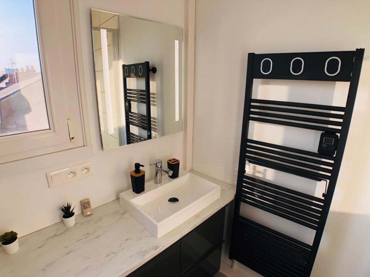 Charmant Appartement 1-4 Personnes, Proche Centre Avec Parking ナント エクステリア 写真